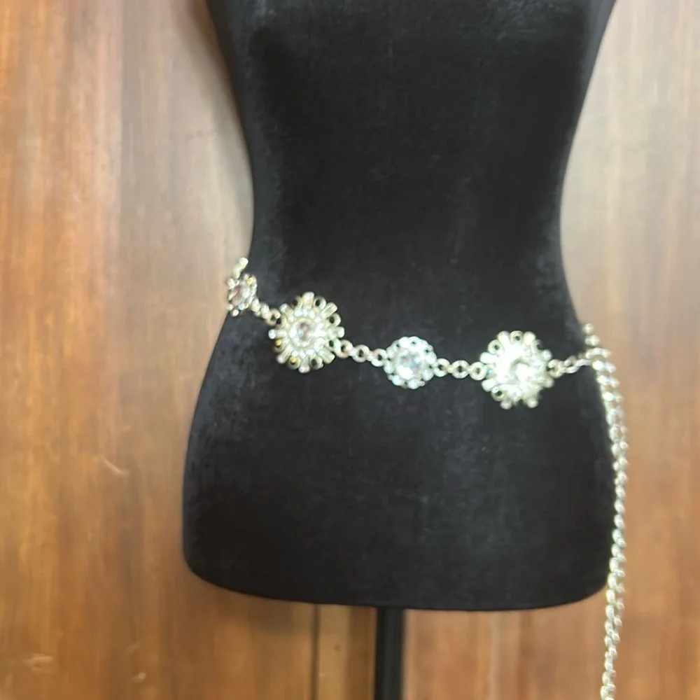 Stunning Silver Rhinestone Faux Onyx Chain Belt